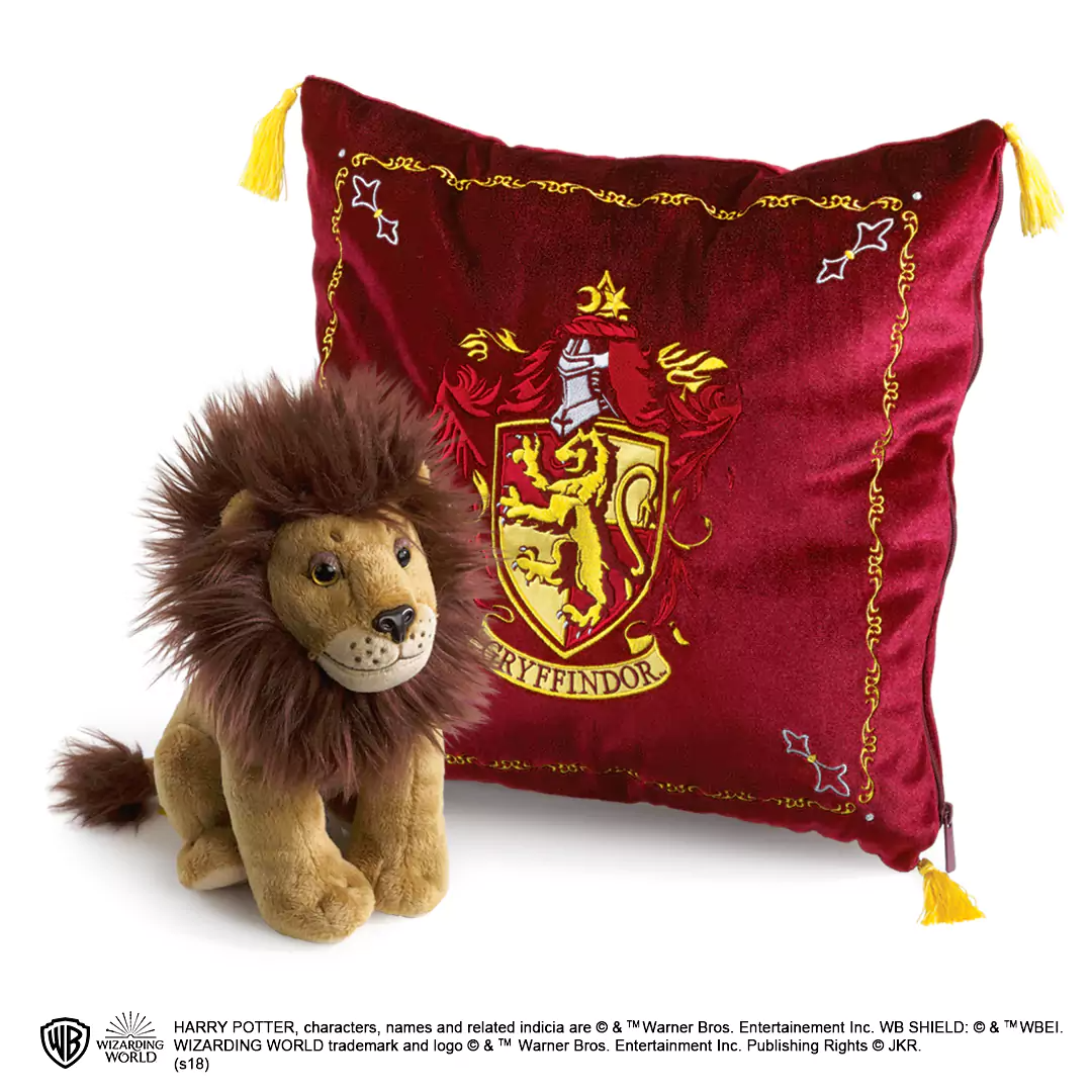 Gryffindor House Plush and Cushion - Harry Potter Gryffindor House Plush and Cushion - Harry Potter - Slika 1