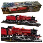 Harry Potter Hogwarts Express Die Cast Train Model and Base - Slika 2