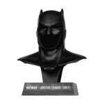 Batman DC Direct Mini Replica 1/3 Batman Cowl (Justice League Tactical Suit) 19 cm - Slika 2