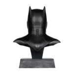 Batman DC Direct Mini Replica 1/3 Batman Cowl (Justice League Tactical Suit) 19 cm - Slika 5