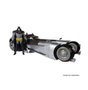 DC Multiverse Vehicle White Knight Batmobile (Gold Label) 18 cm